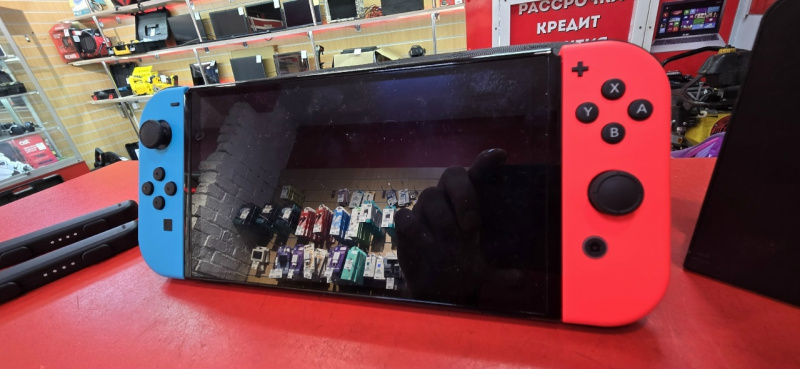 Игровая приставка Nintendo switch oled
