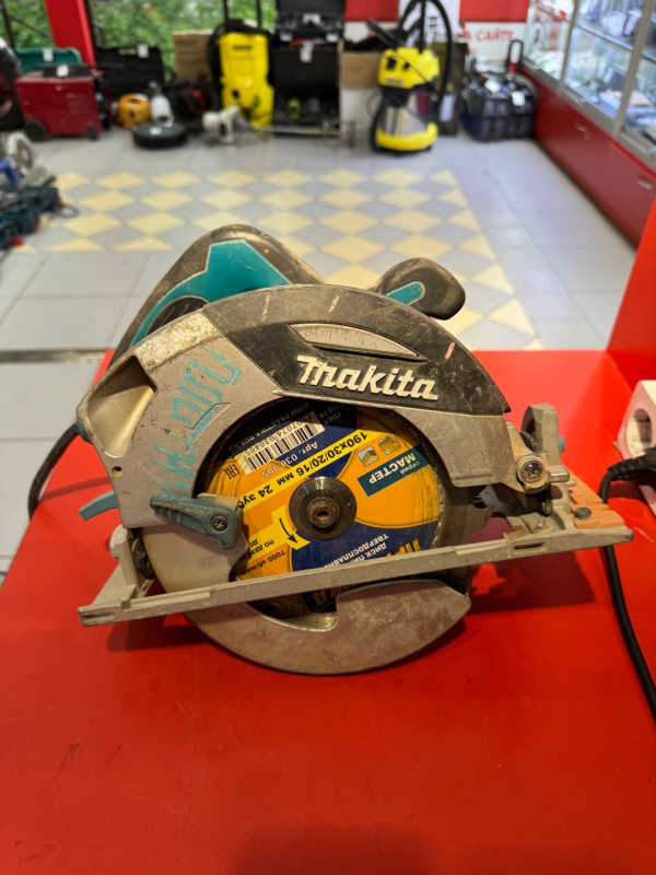 Циркулярная пила Makita HS-7100