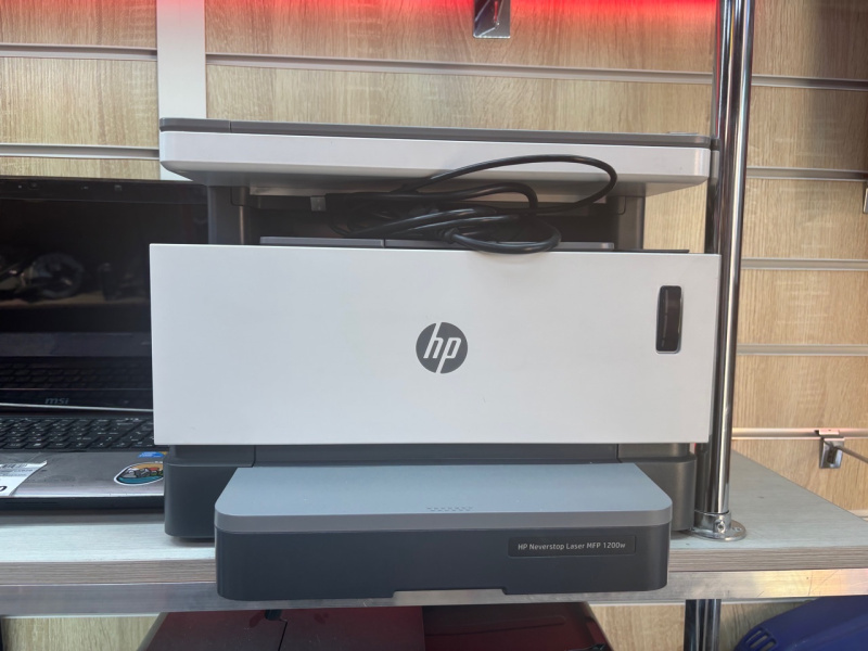 Принтер HP p1200w