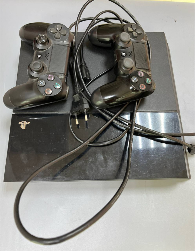 Игровая приставка Sony PS 4 FAT 500 Gb