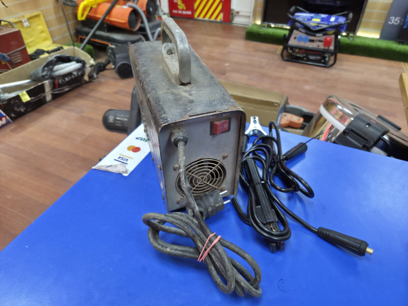 Сварочный аппарат - инвертор ММА P.I.T. PMI250-D