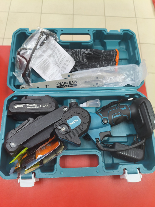 Цепная пила Makita аккумуляторная (реп) 6.0Ah