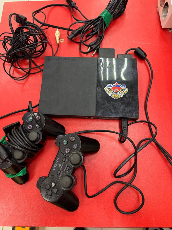 Игровая приставка Sony ps2
