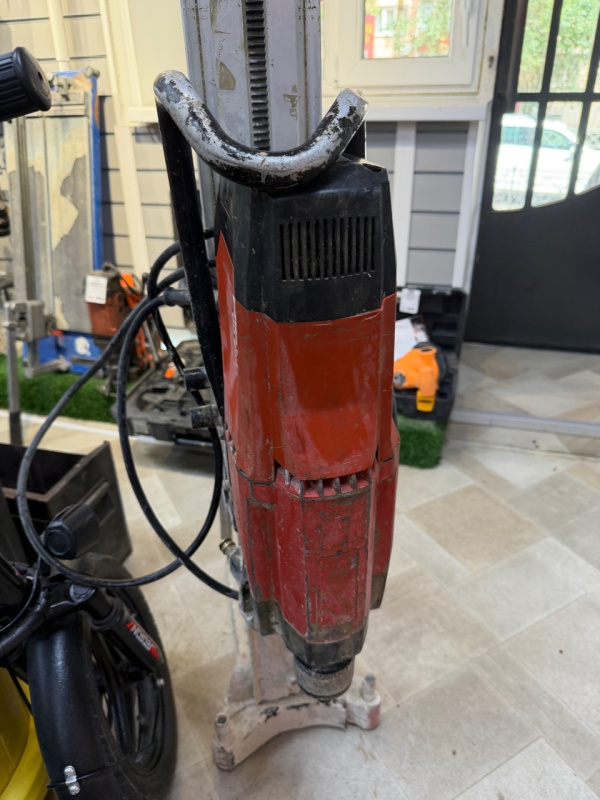 Установка алмазного бурения Hilti DD200