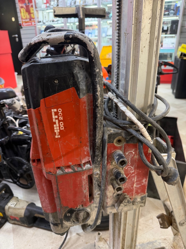 Установка алмазного бурения Hilti DD200
