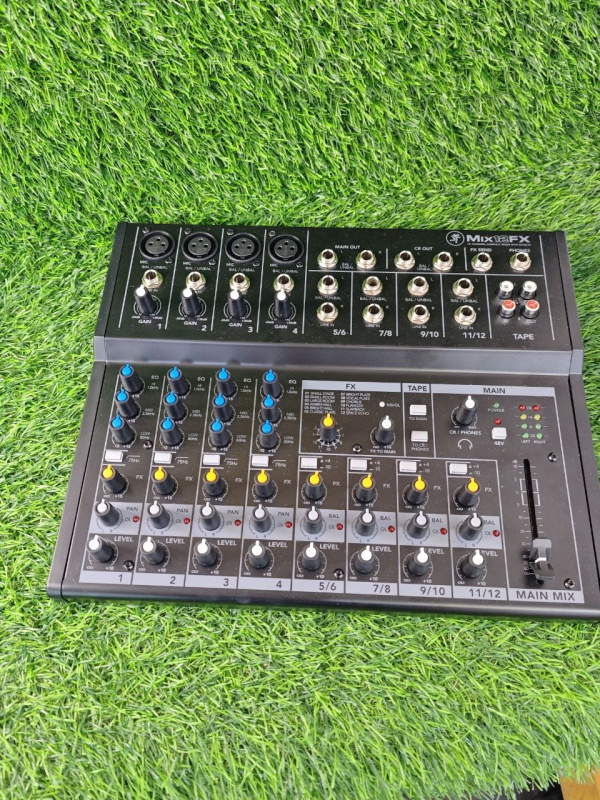 Микшерный пульт  Mix12FX