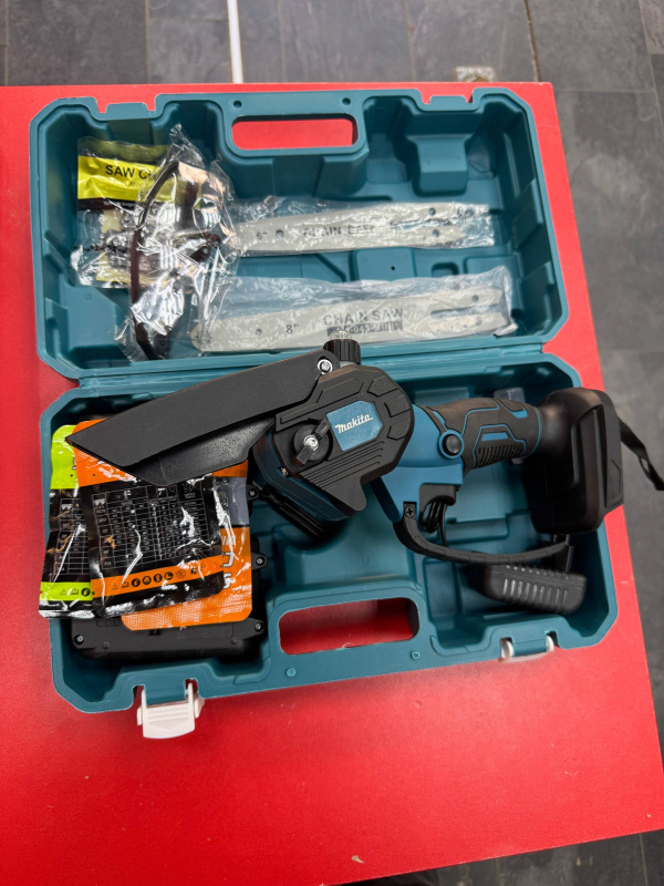 Цепная пила Makita аккумуляторная (реп) 6.0Ah