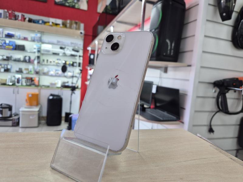 Мобильный телефон Apple iPhone 13