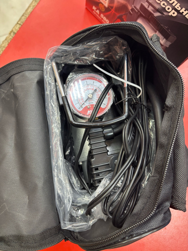 Автомобильный компрессор AVS КА 580