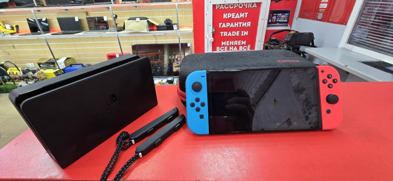 Игровая приставка Nintendo switch oled