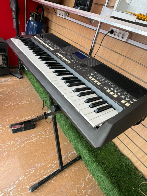 СИНТЕЗАТОР ЯАХА   PSR-S670