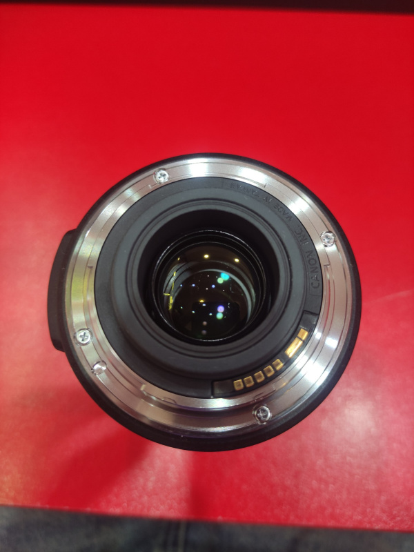 Объектив Canon ef-s 18-135mm